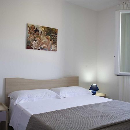 Appartamenti In Via Schipa Pescoluse Marina Di Pescoluse Luaran gambar